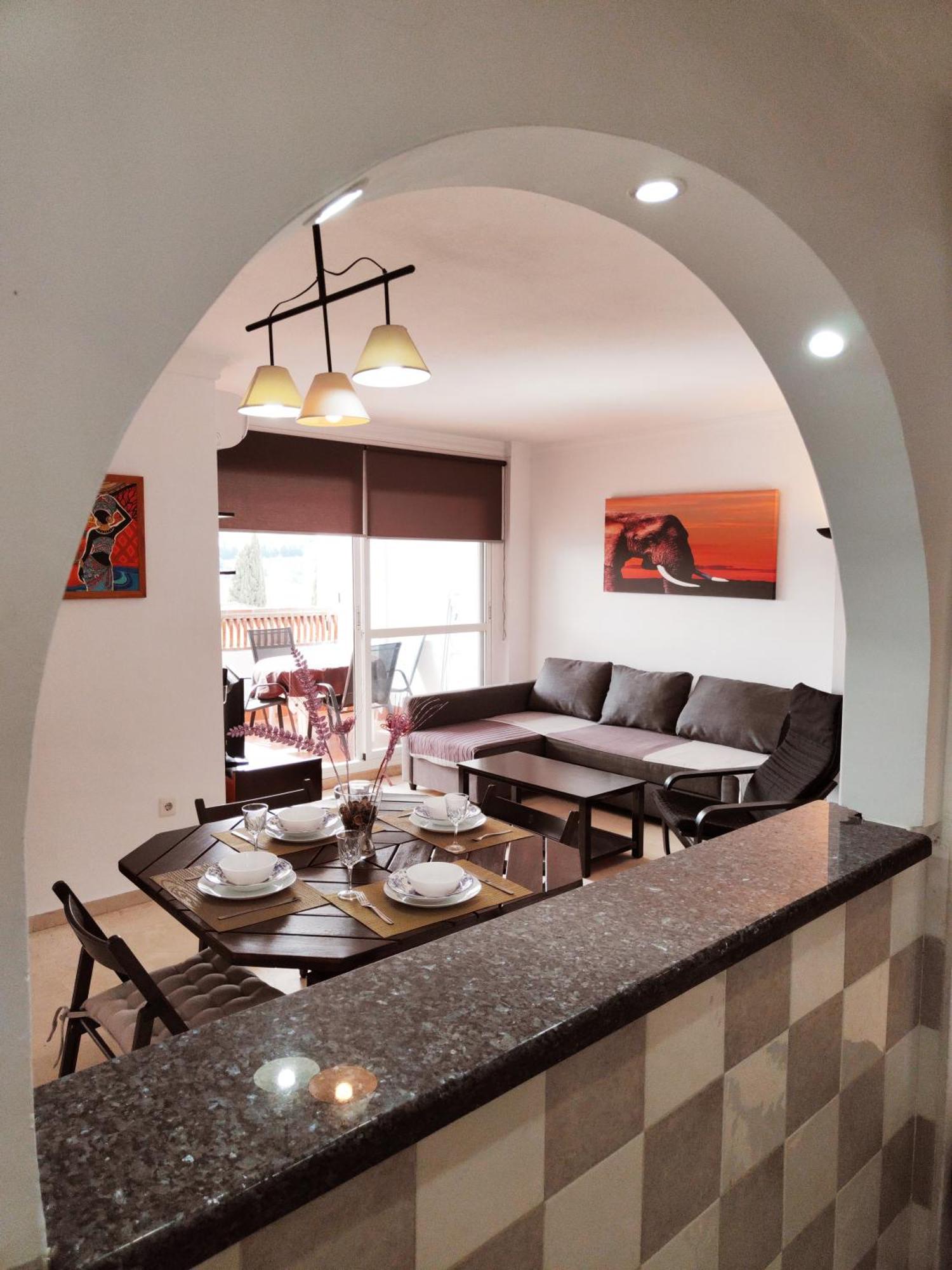 2Bdr Sunny Apartment With Pool And Private Parking In Benalmadena Luaran gambar