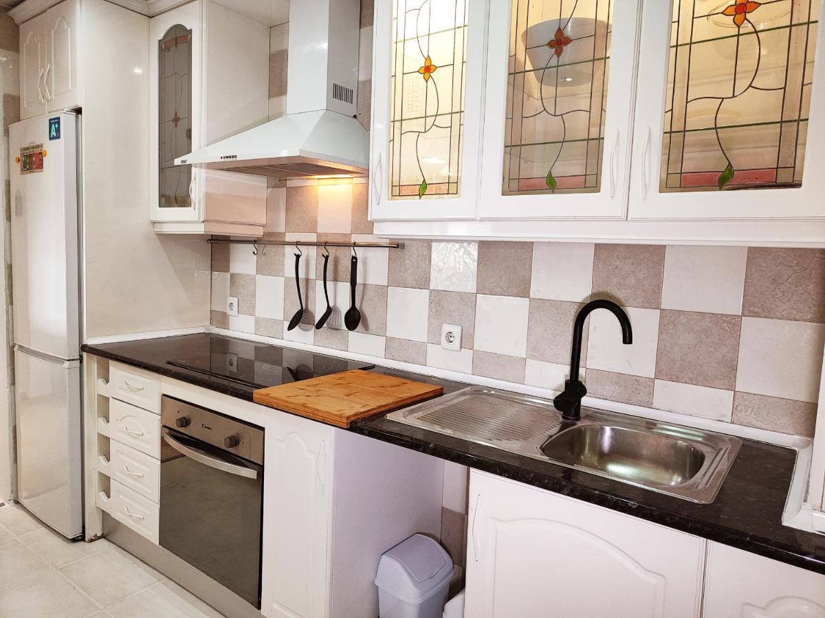 2Bdr Sunny Apartment With Pool And Private Parking In Benalmadena Luaran gambar