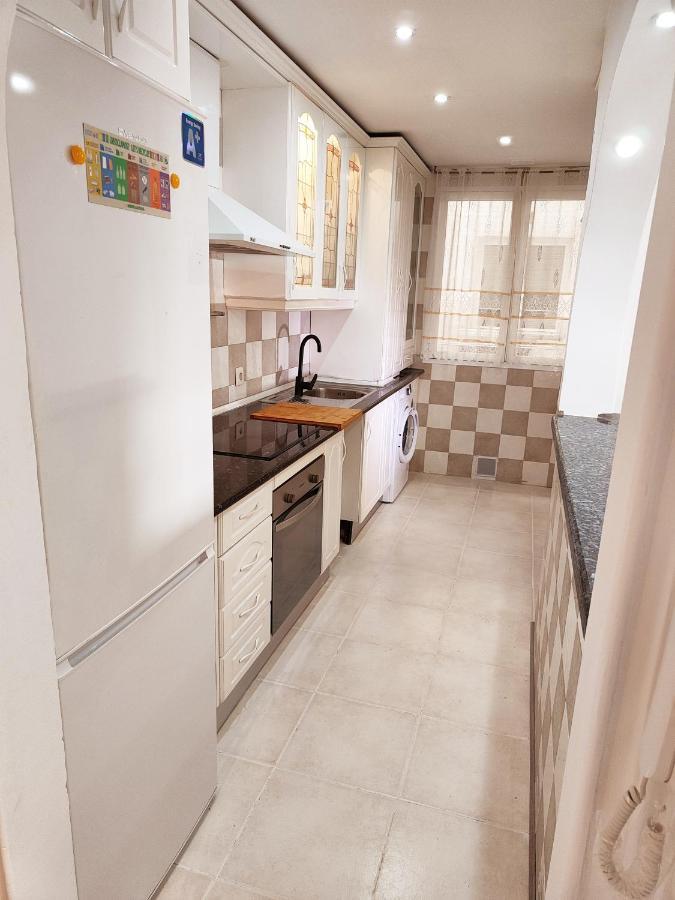 2Bdr Sunny Apartment With Pool And Private Parking In Benalmadena Luaran gambar