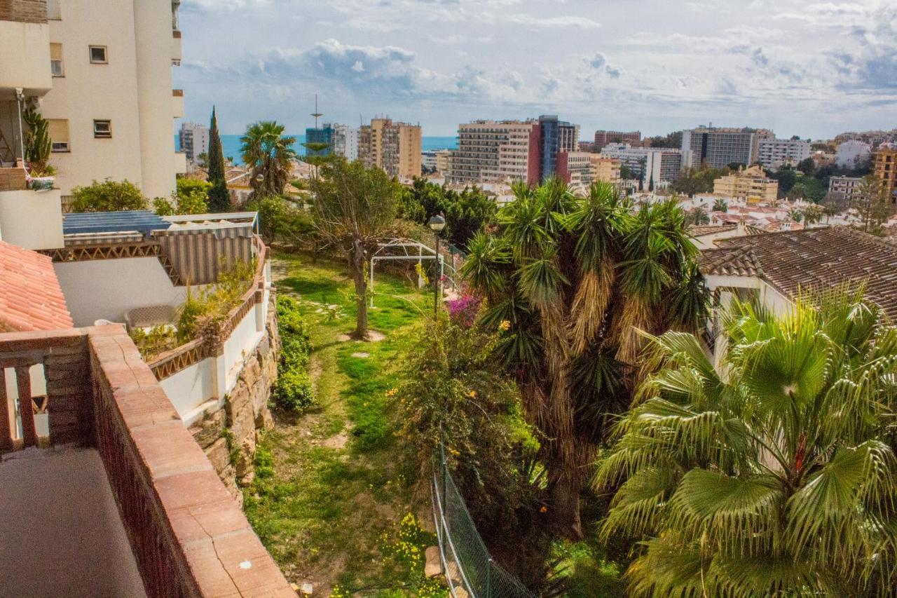 2Bdr Sunny Apartment With Pool And Private Parking In Benalmadena Luaran gambar