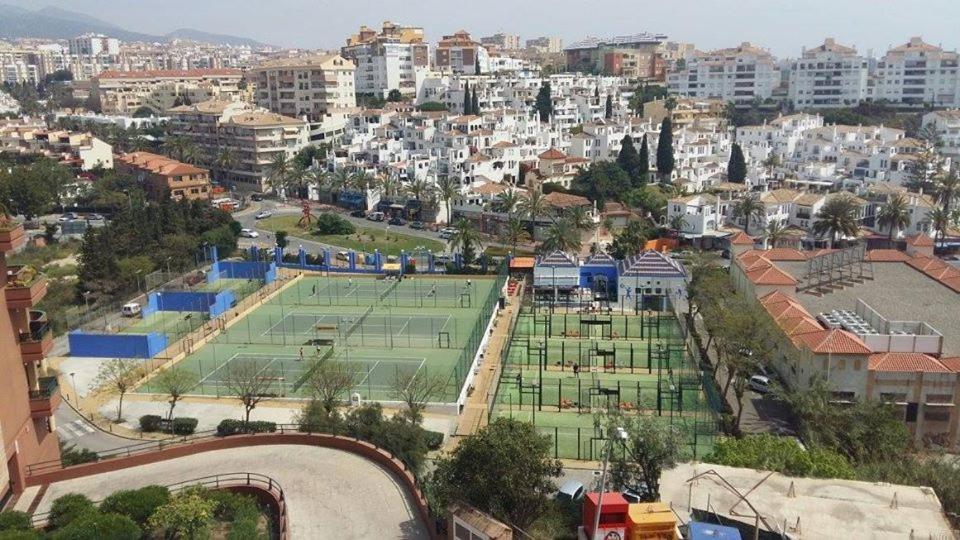 2Bdr Sunny Apartment With Pool And Private Parking In Benalmadena Luaran gambar