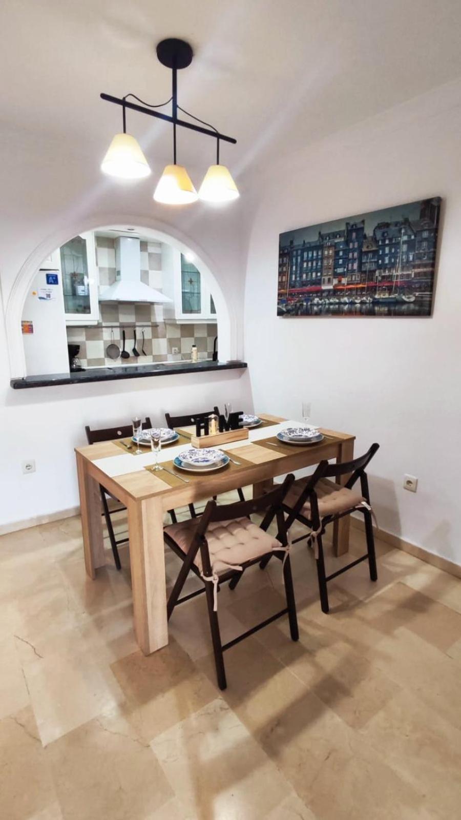 2Bdr Sunny Apartment With Pool And Private Parking In Benalmadena Luaran gambar